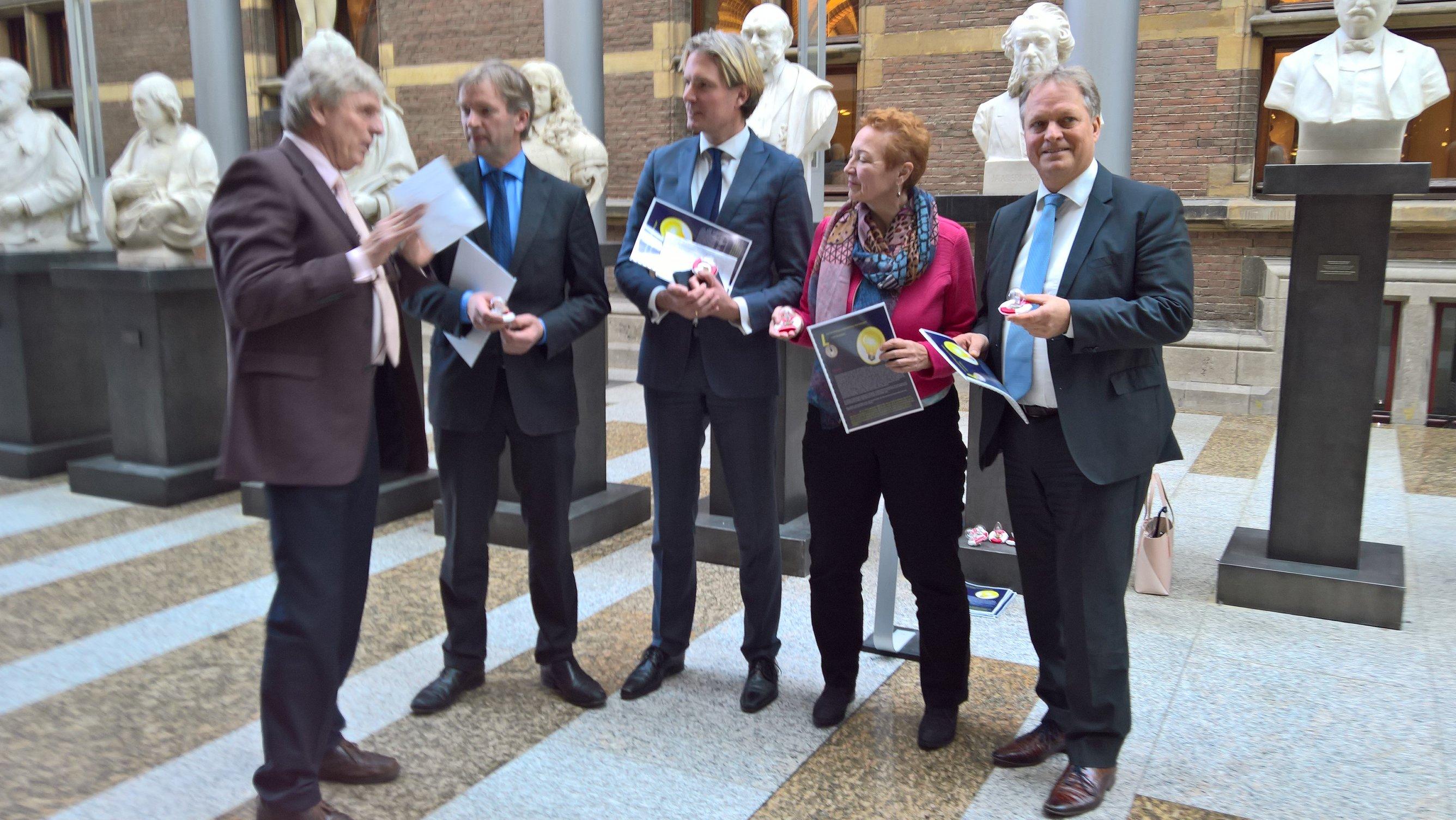 rsz petitie hallogeengloeilamp